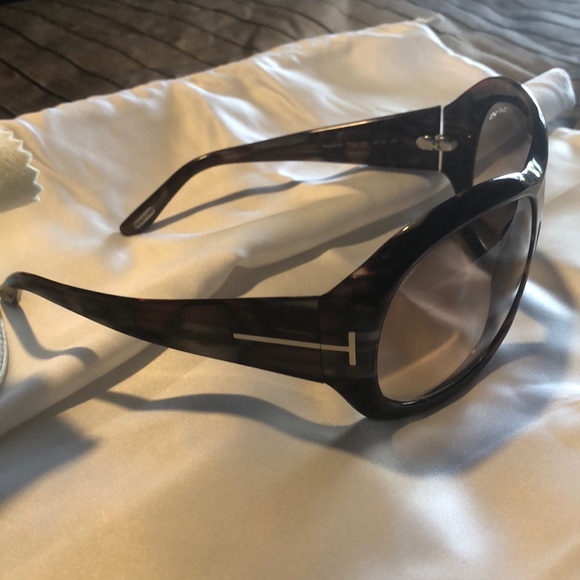 Everything MUST GO! Name me your price! 100% Auth! - Picture 14 of 16